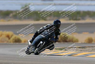 media/Oct-08-2022-SoCal Trackdays (Sat) [[1fc3beec89]]/Turn 14 (1050am)/